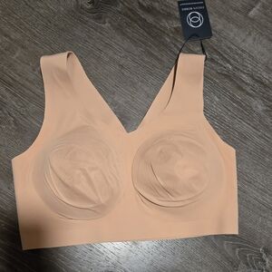 Seamless Nude Bra by